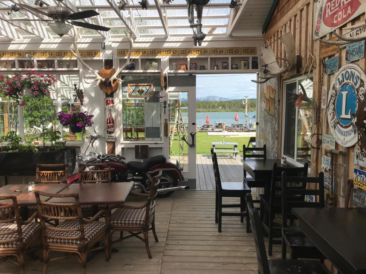 Six Mile River Resort Tagish Exteriör bild