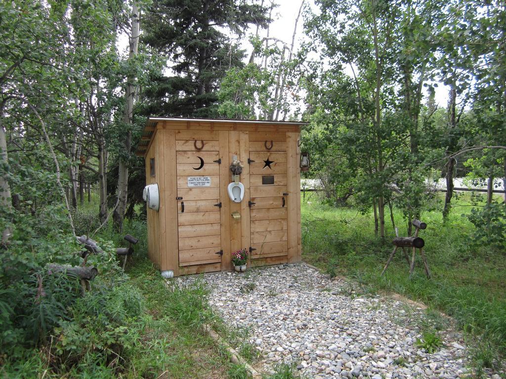 Six Mile River Resort Tagish Exteriör bild